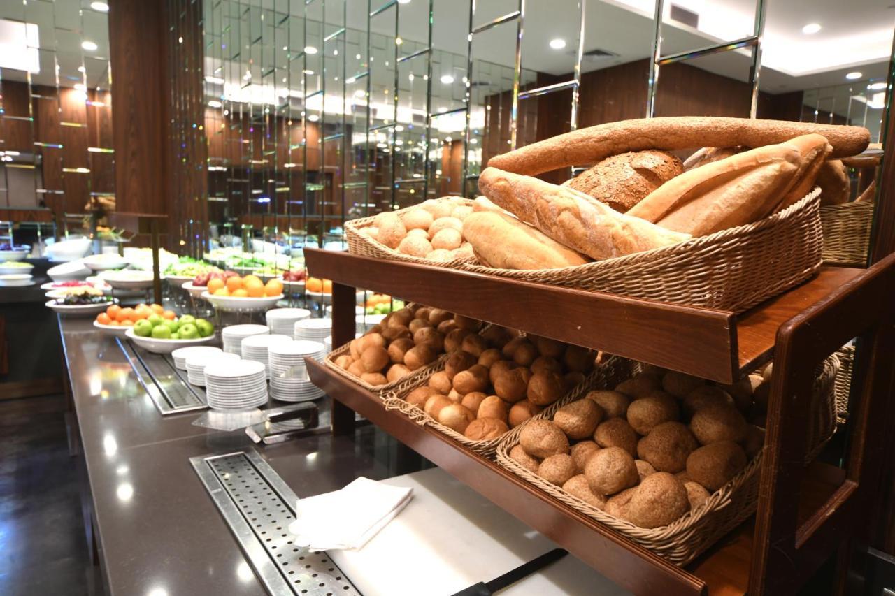 Mercure Istanbul West Hotel & Convention Center מראה חיצוני תמונה