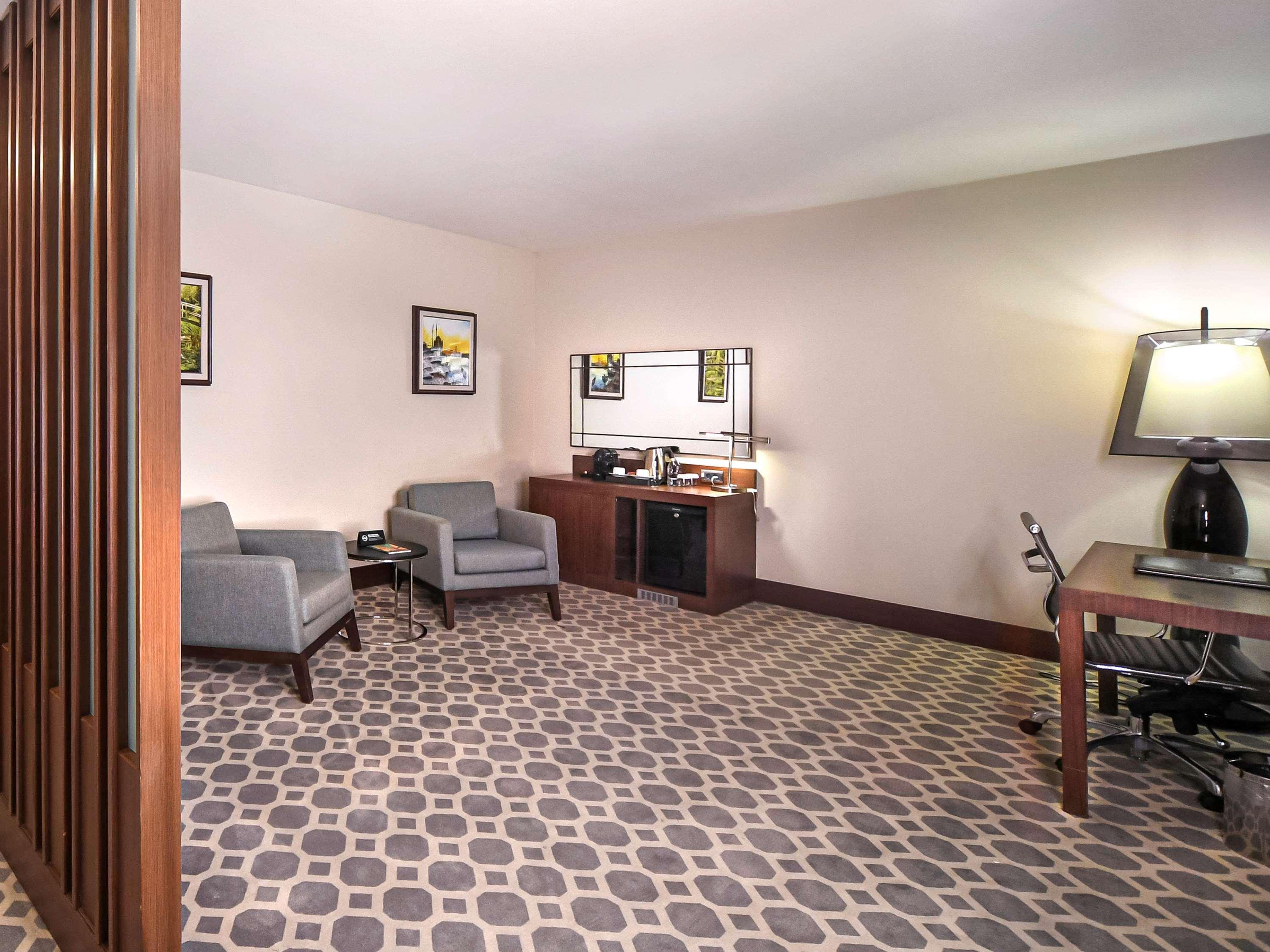 Mercure Istanbul West Hotel & Convention Center מראה חיצוני תמונה