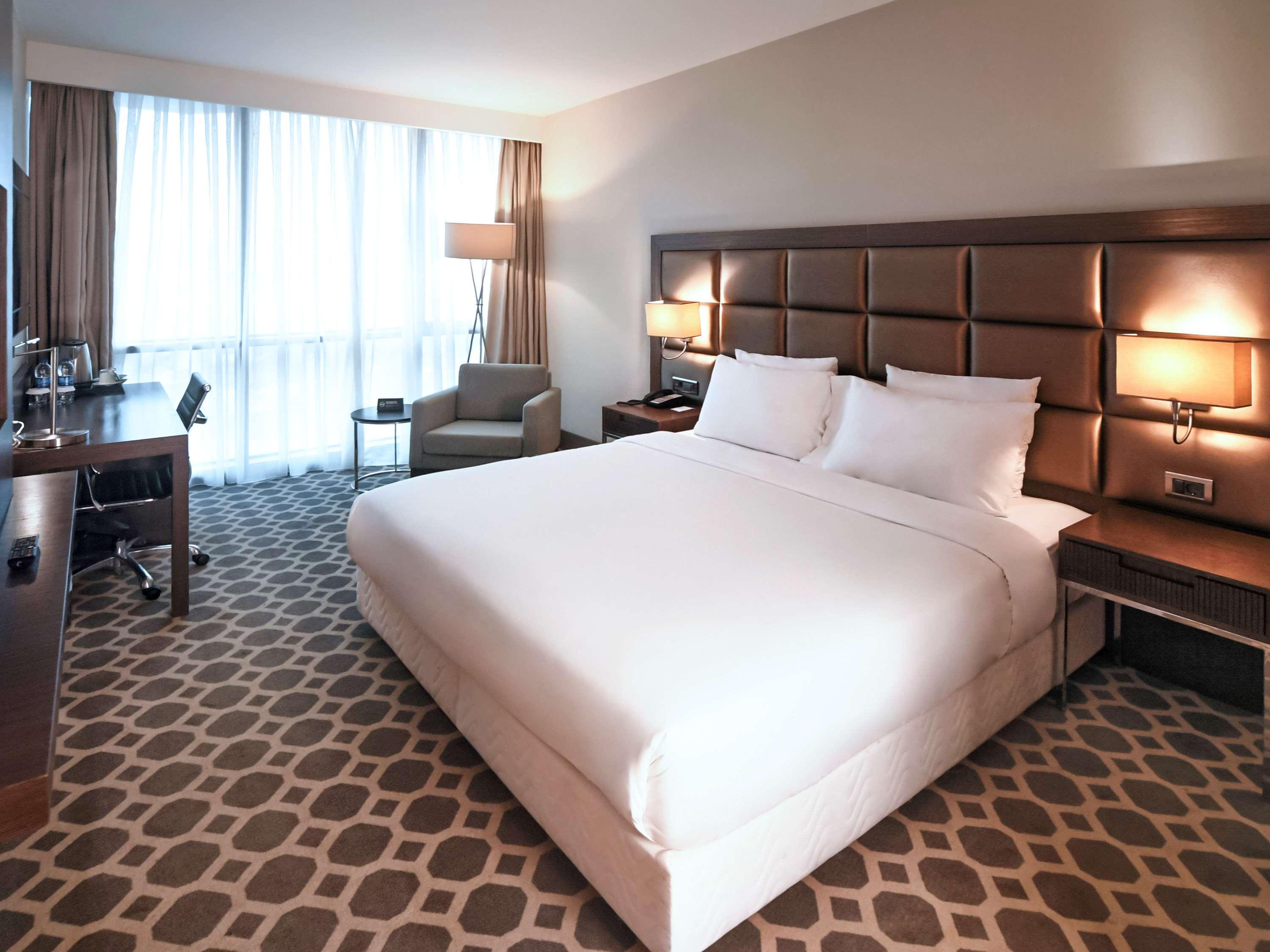 Mercure Istanbul West Hotel & Convention Center מראה חיצוני תמונה