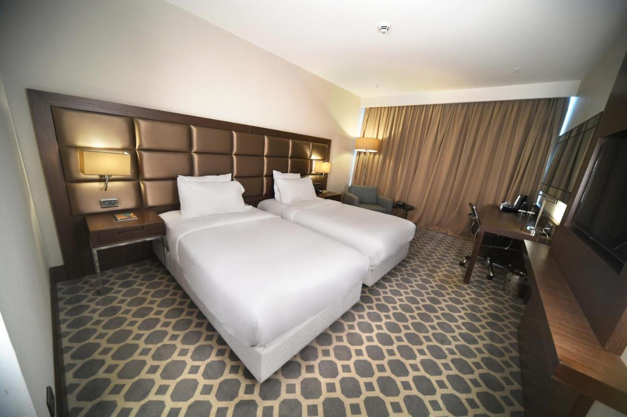 Mercure Istanbul West Hotel & Convention Center מראה חיצוני תמונה